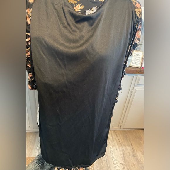 NWT Almost Famous Black Floral Long Sleeve Dress - Picture 14 of 16